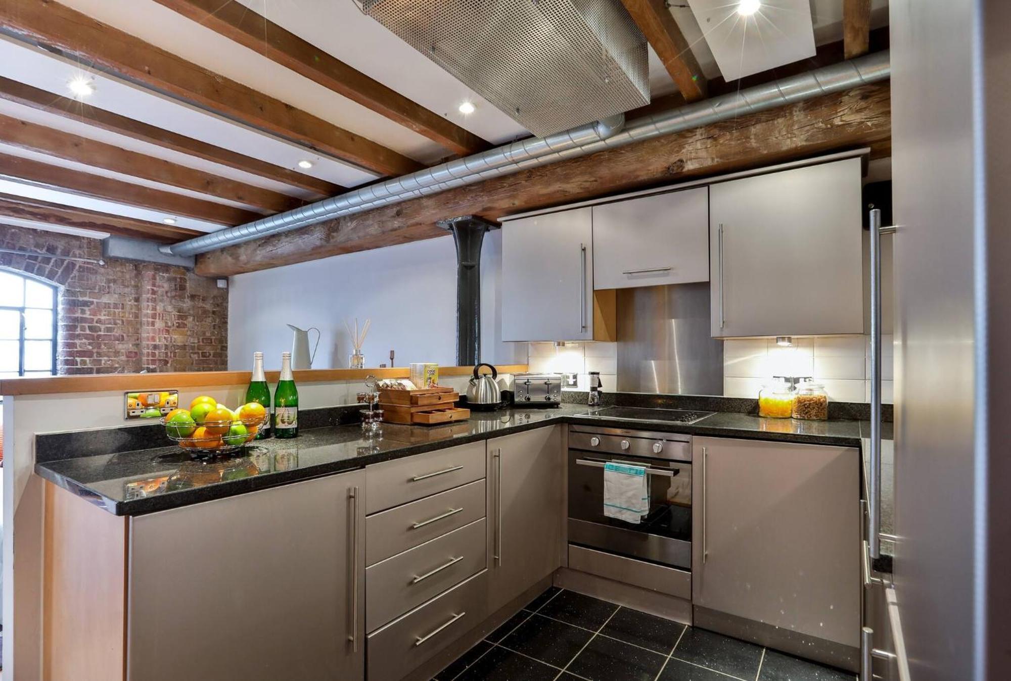 Wild Roses Serviced Apartments - Excel Warehouse 1 ロンドン エクステリア 写真