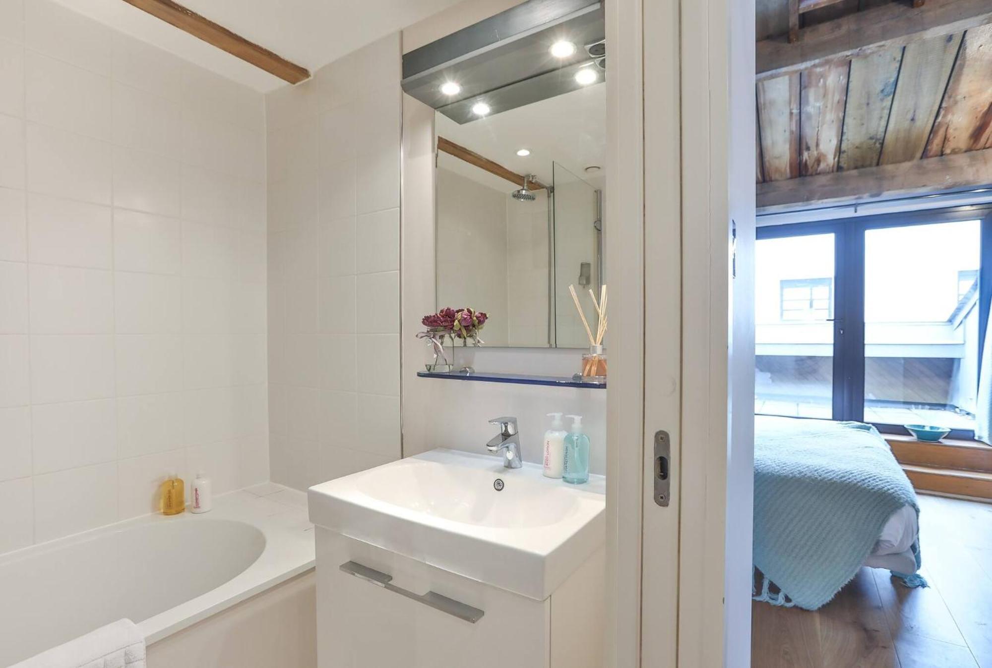 Wild Roses Serviced Apartments - Excel Warehouse 1 ロンドン エクステリア 写真
